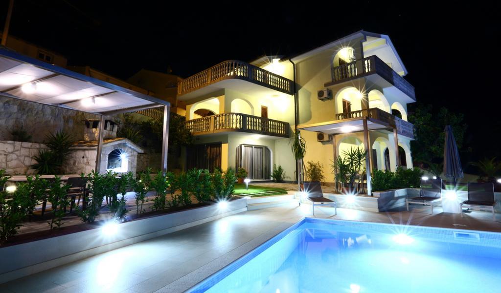 Apartments Bago Trogir Eksteriør bilde