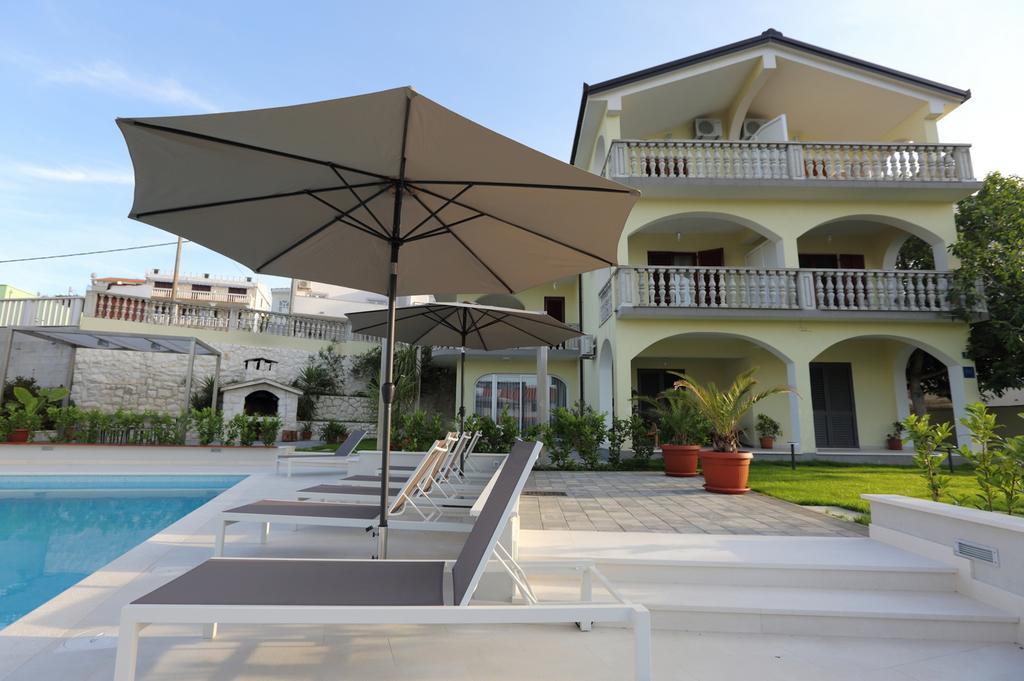 Apartments Bago Trogir Eksteriør bilde