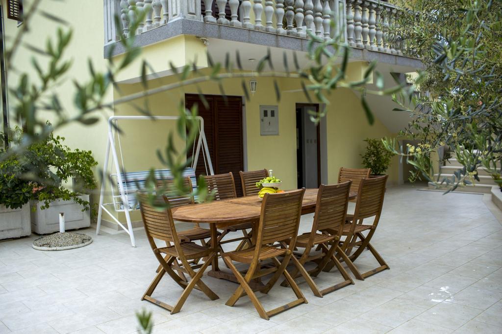 Apartments Bago Trogir Eksteriør bilde