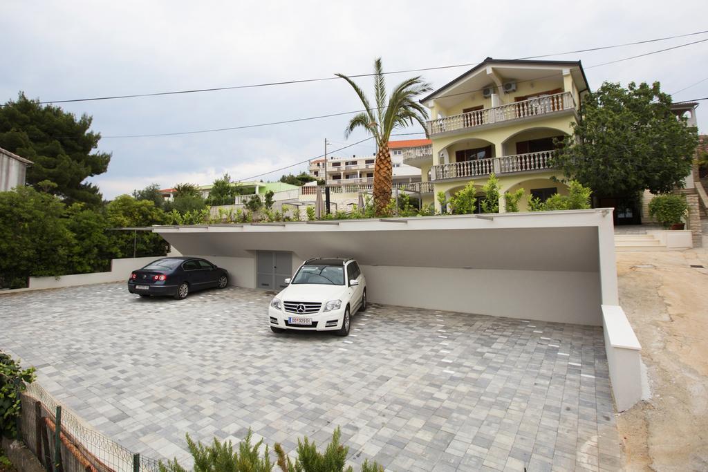 Apartments Bago Trogir Eksteriør bilde