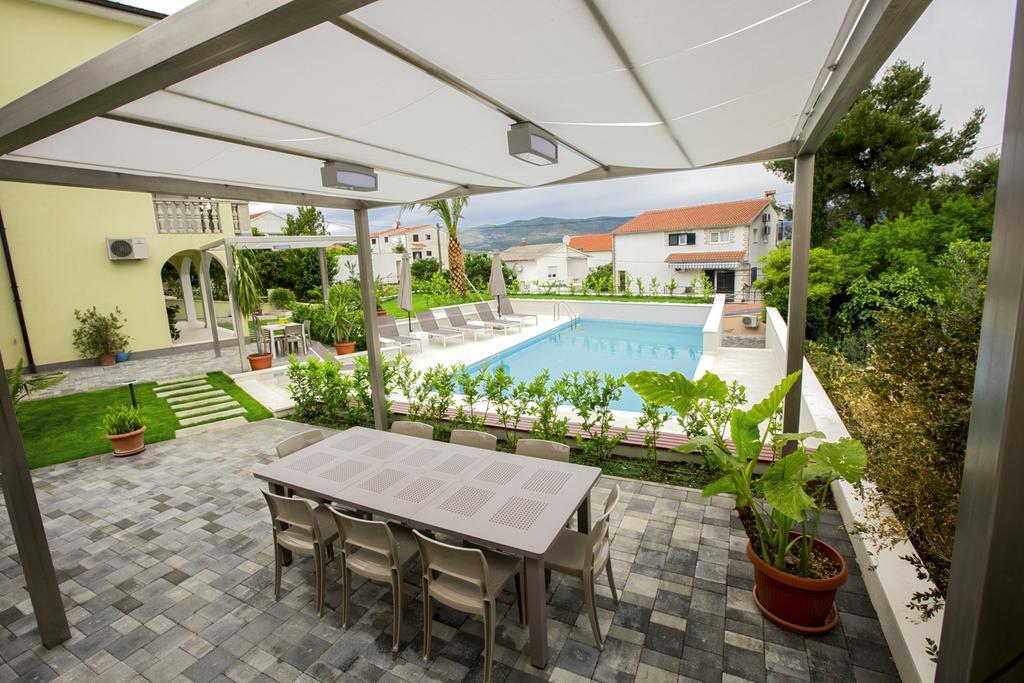 Apartments Bago Trogir Eksteriør bilde