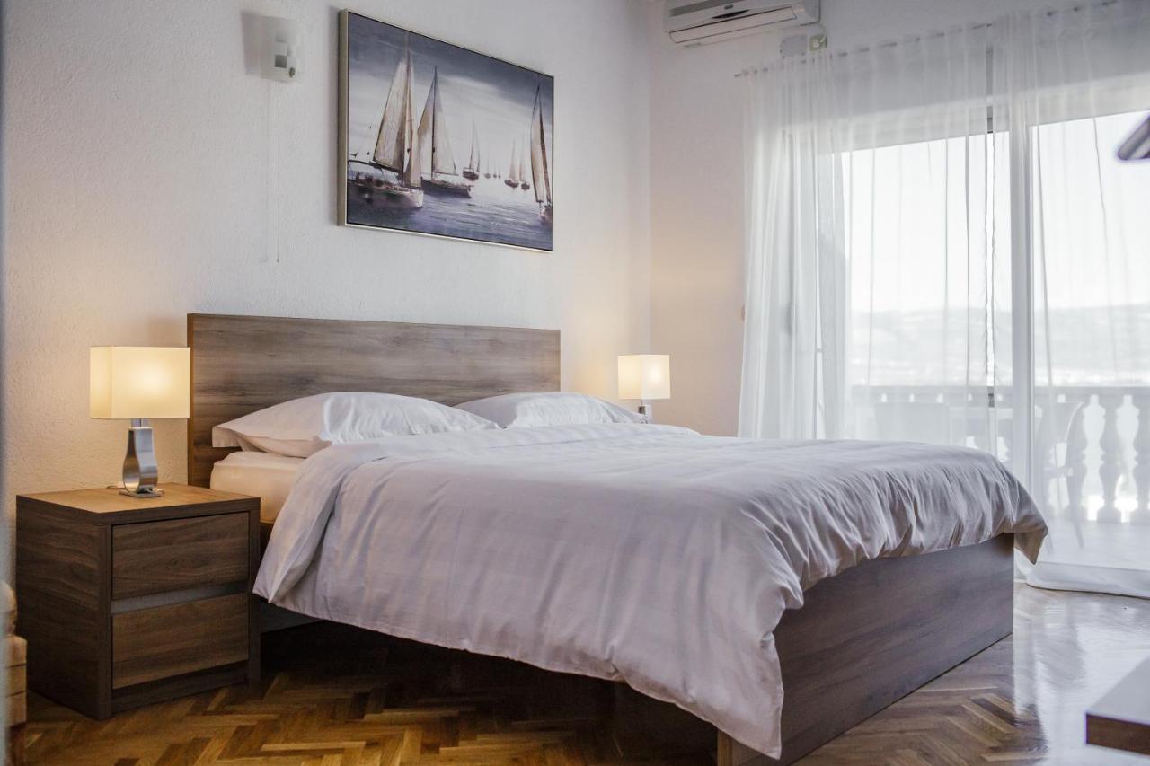 Apartments Bago Trogir Eksteriør bilde