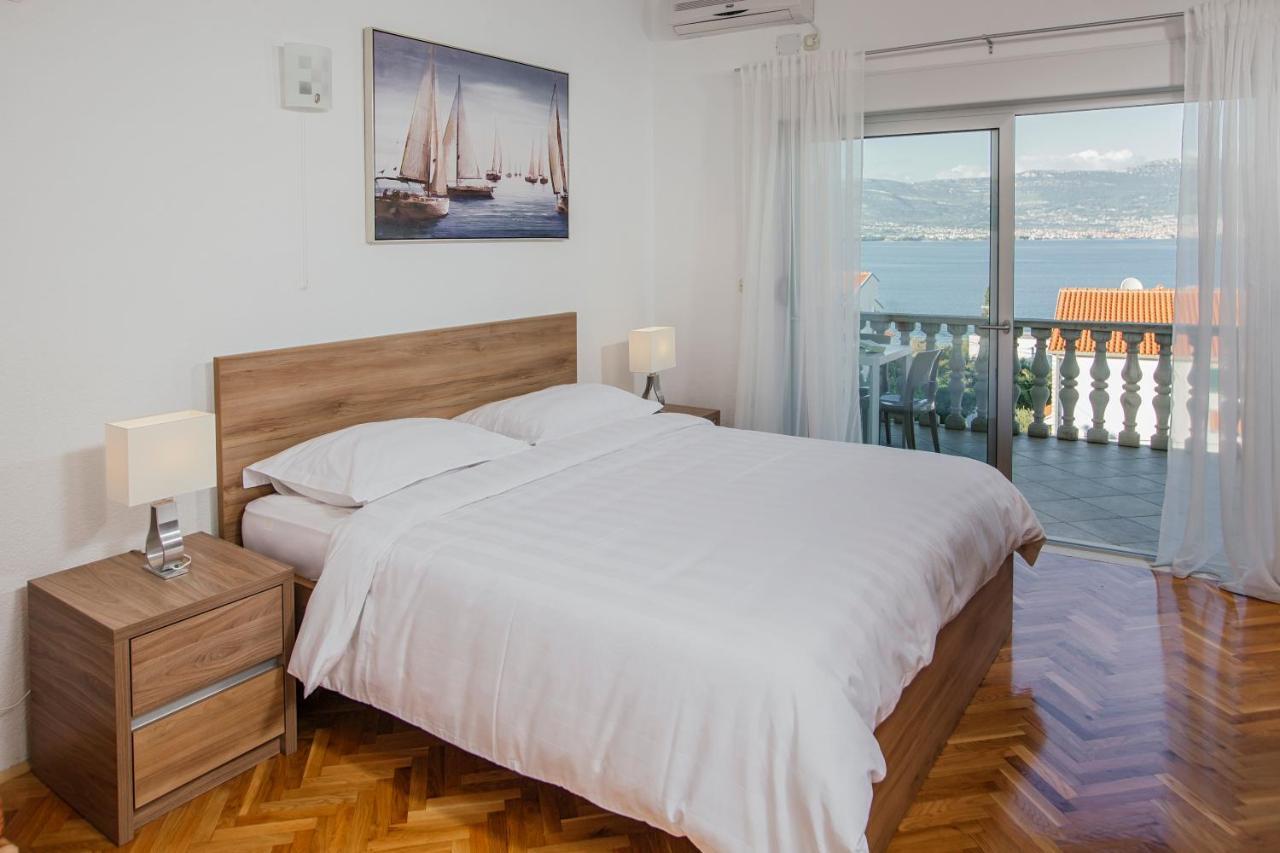 Apartments Bago Trogir Eksteriør bilde
